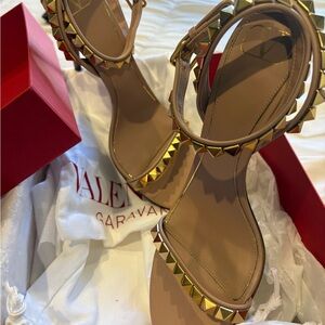 Valentino Garavani Nude and Gold Rockstud Ankle-Strap Heels